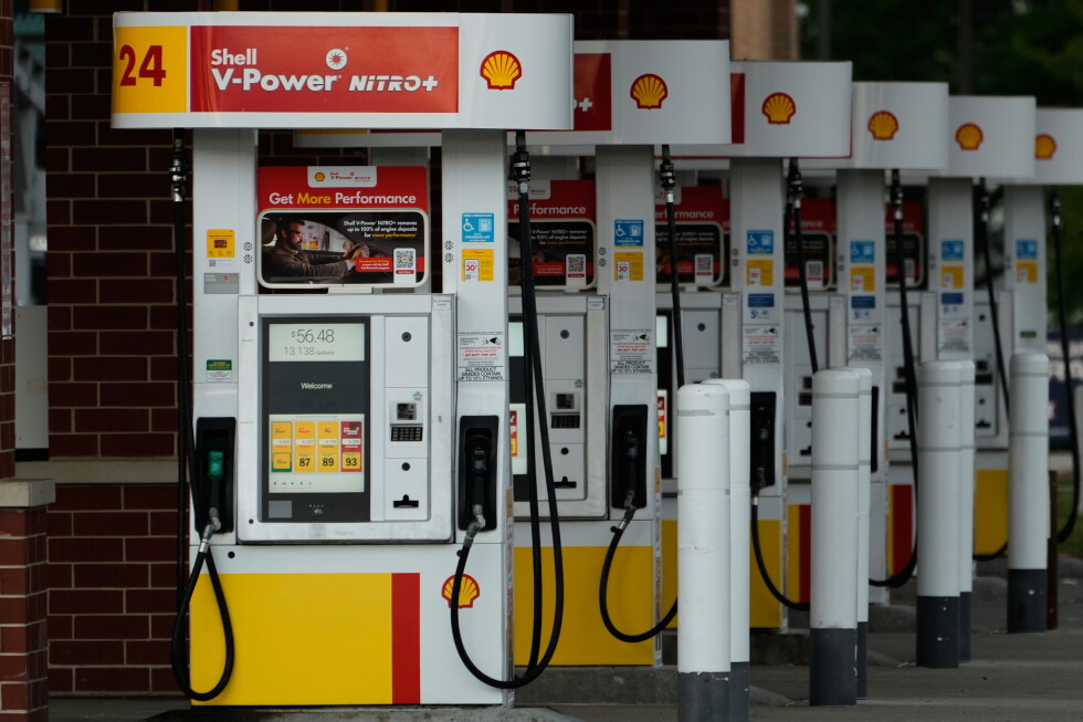 US gas prices hit an average of $4 a gallon again as the US and Iran launch attacks