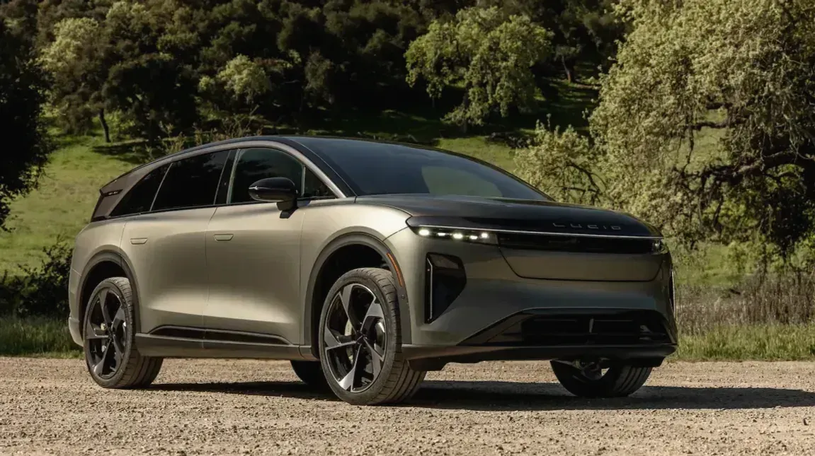 Luxury Electric Ambitions Hit a Wall as Lucid Slashes Production